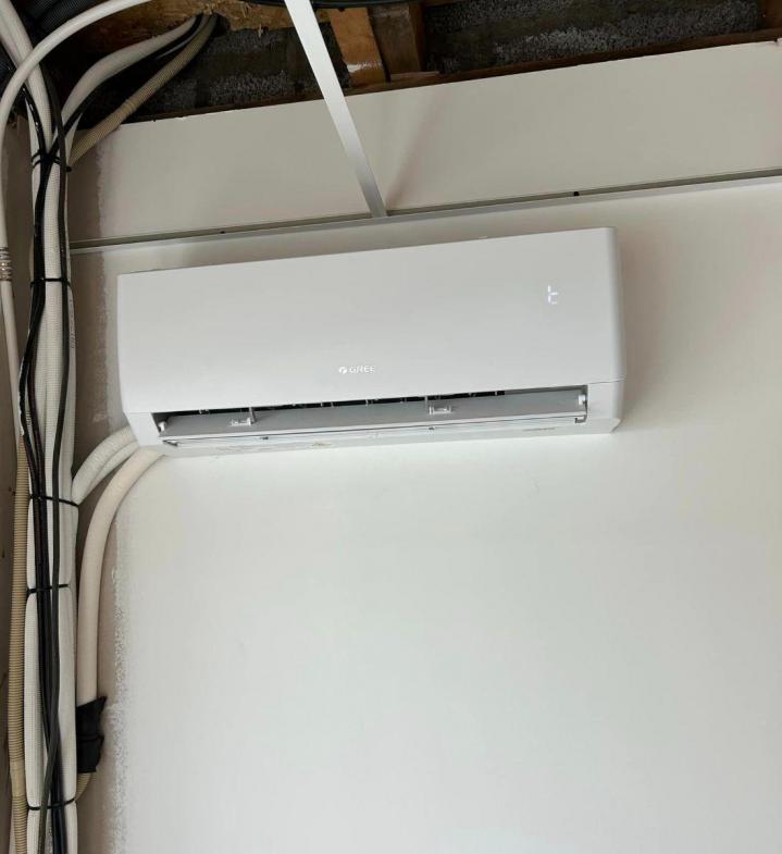 Confiez l’entretien de votre climatisation à un chauffagiste certifié.